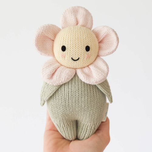 Baby daisy | cuddle + kind