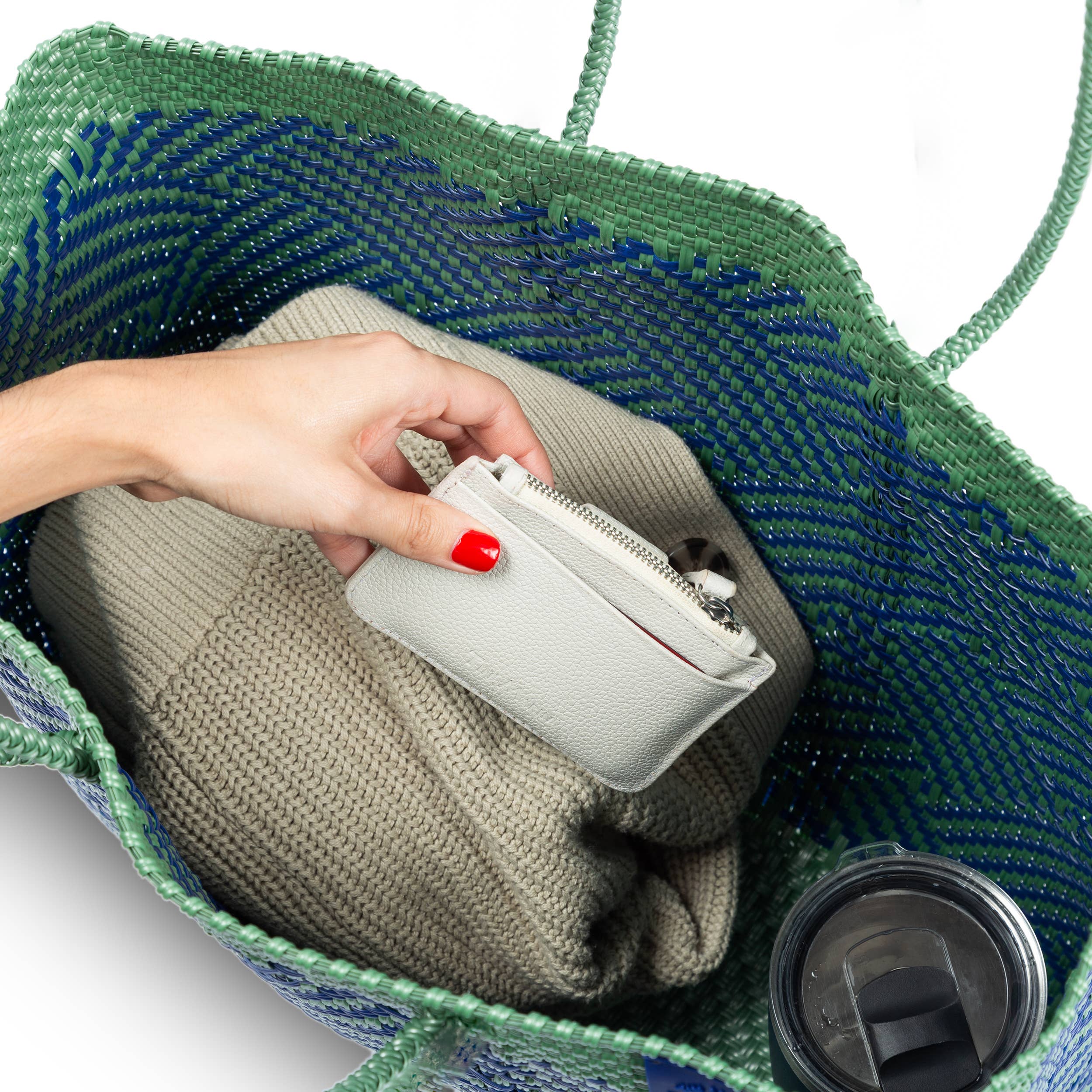 Palmera Recycled Plastic Beach Woven Super Tote