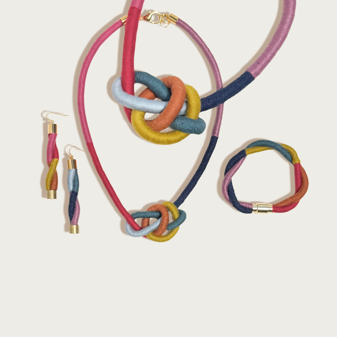 Petit Water Bowline Rainbow Necklace