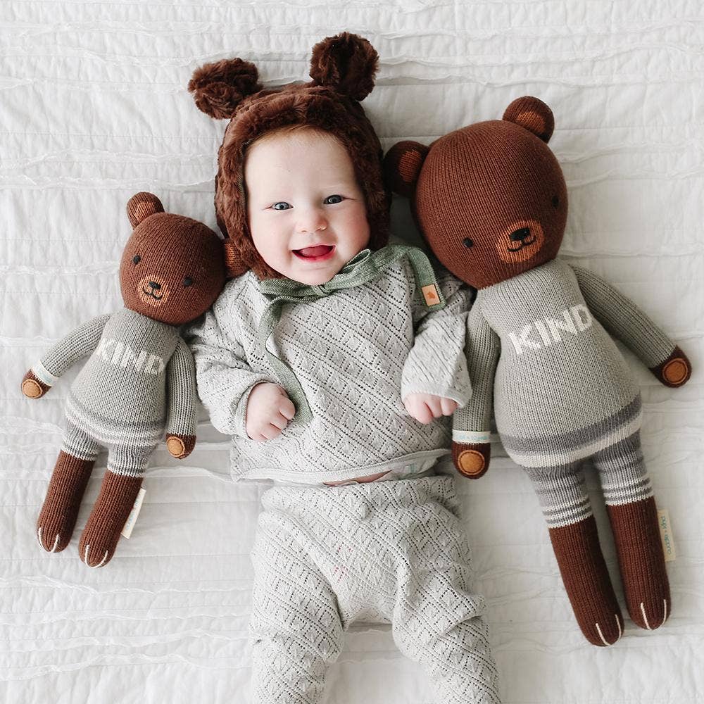 Oliver the bear | cuddle + kind