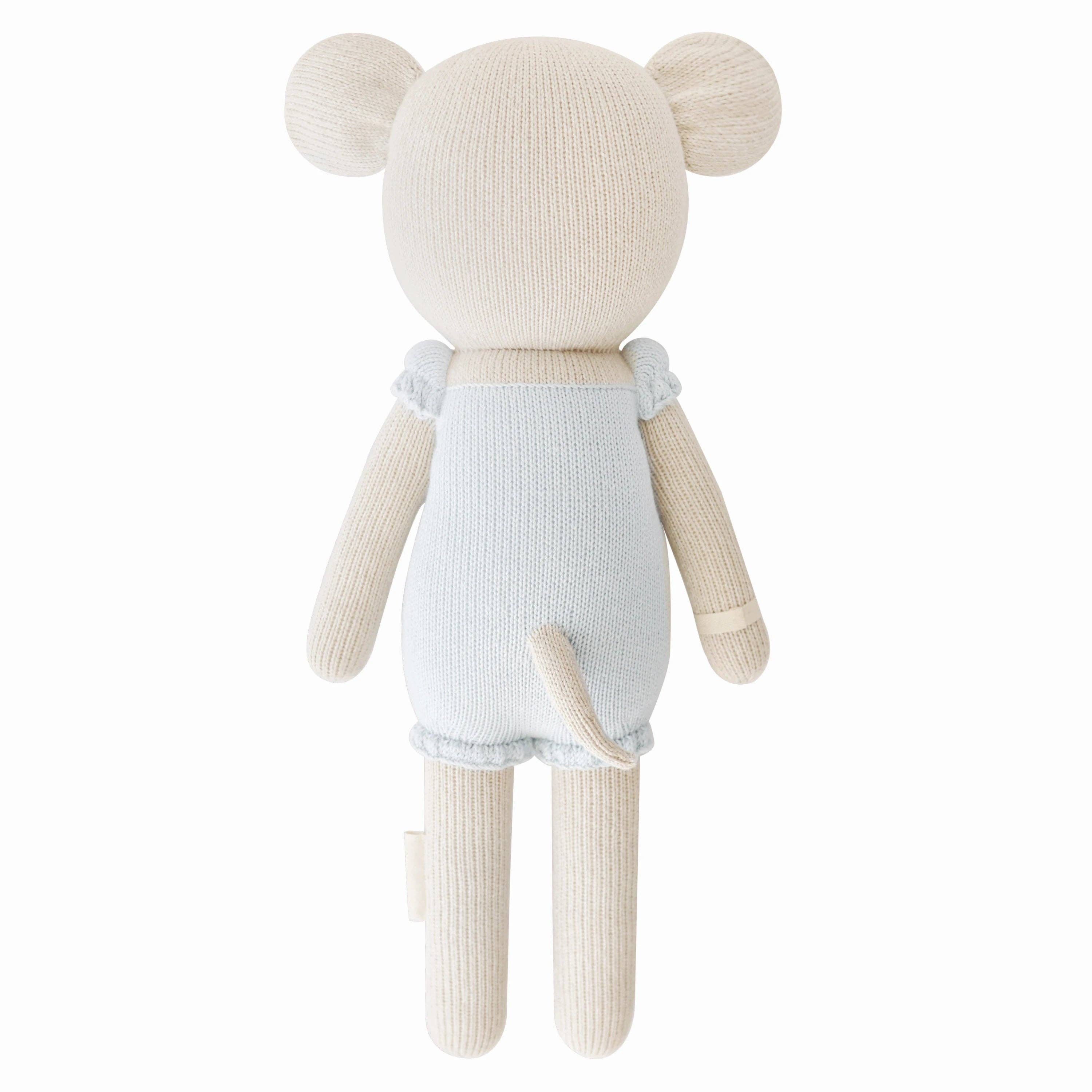 Beatrice the mouse | cuddle + kind