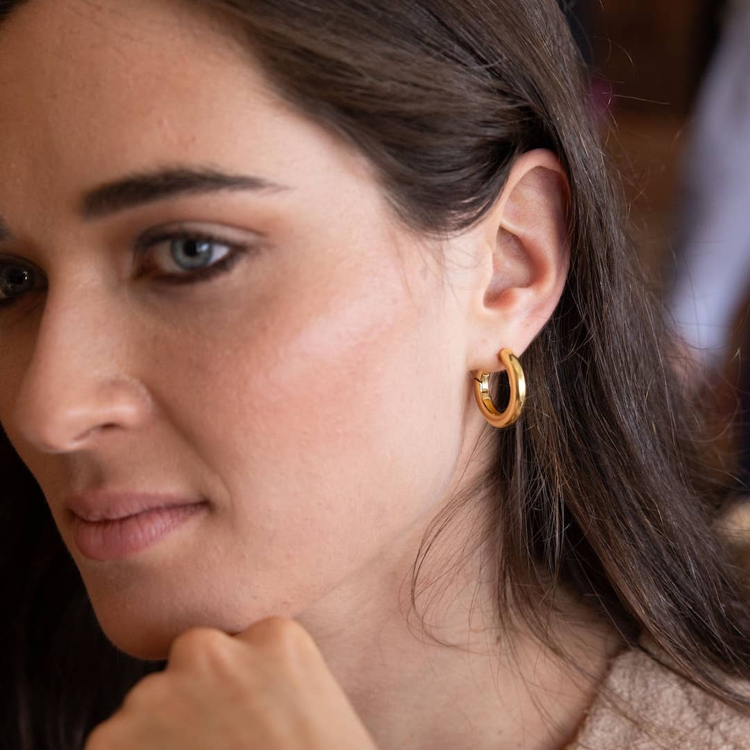 Med Stellar Hoop - Gold Vermeil