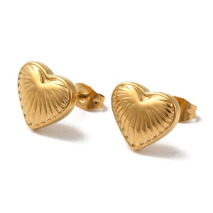 Ribbed Heart Studs