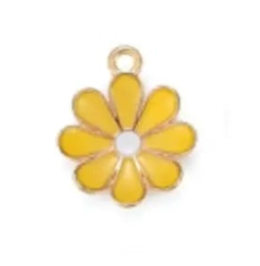 Daisy Dreams Enamel Charm