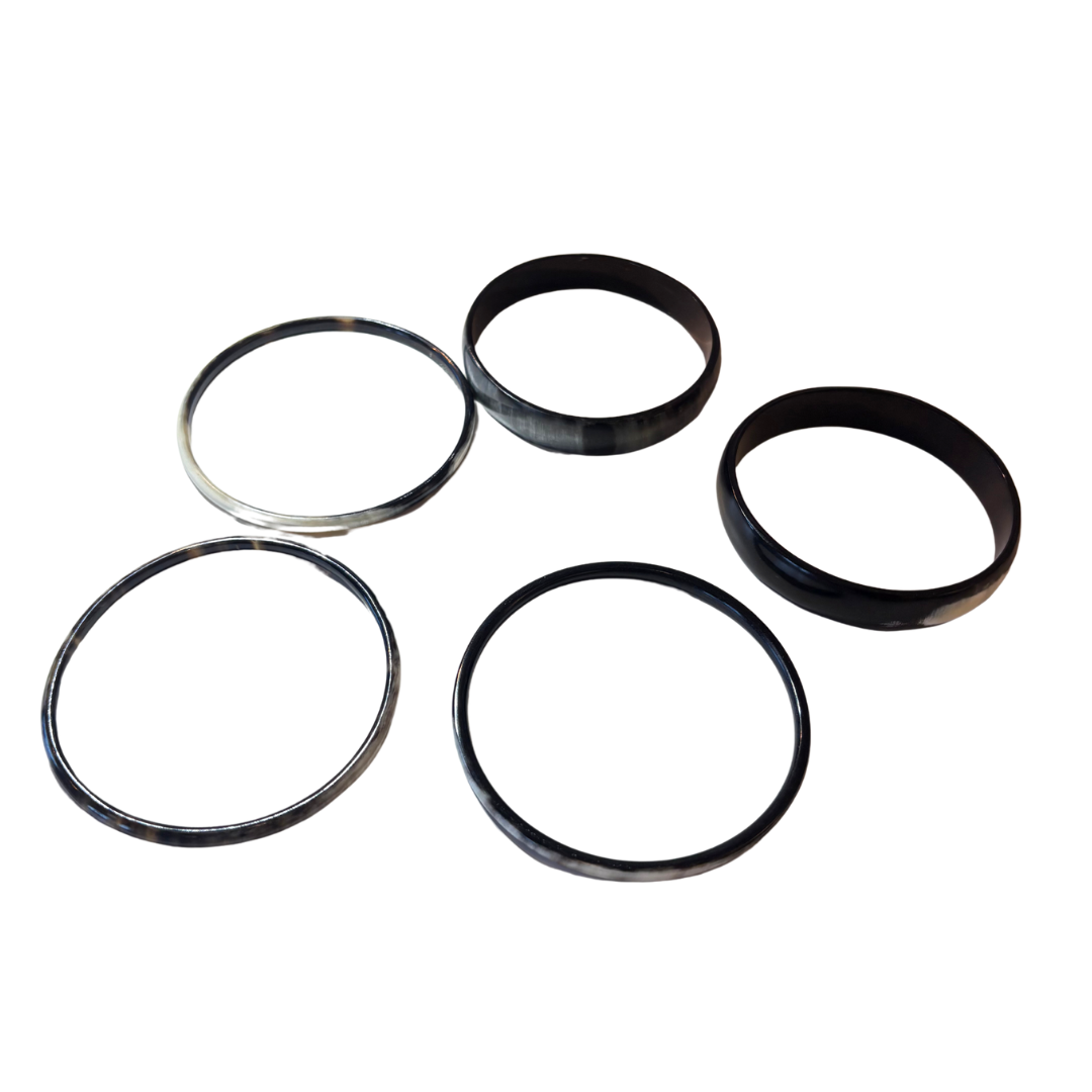 Black and White Bangle Set