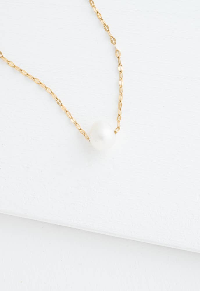 Annie Gold Pearl Necklace
